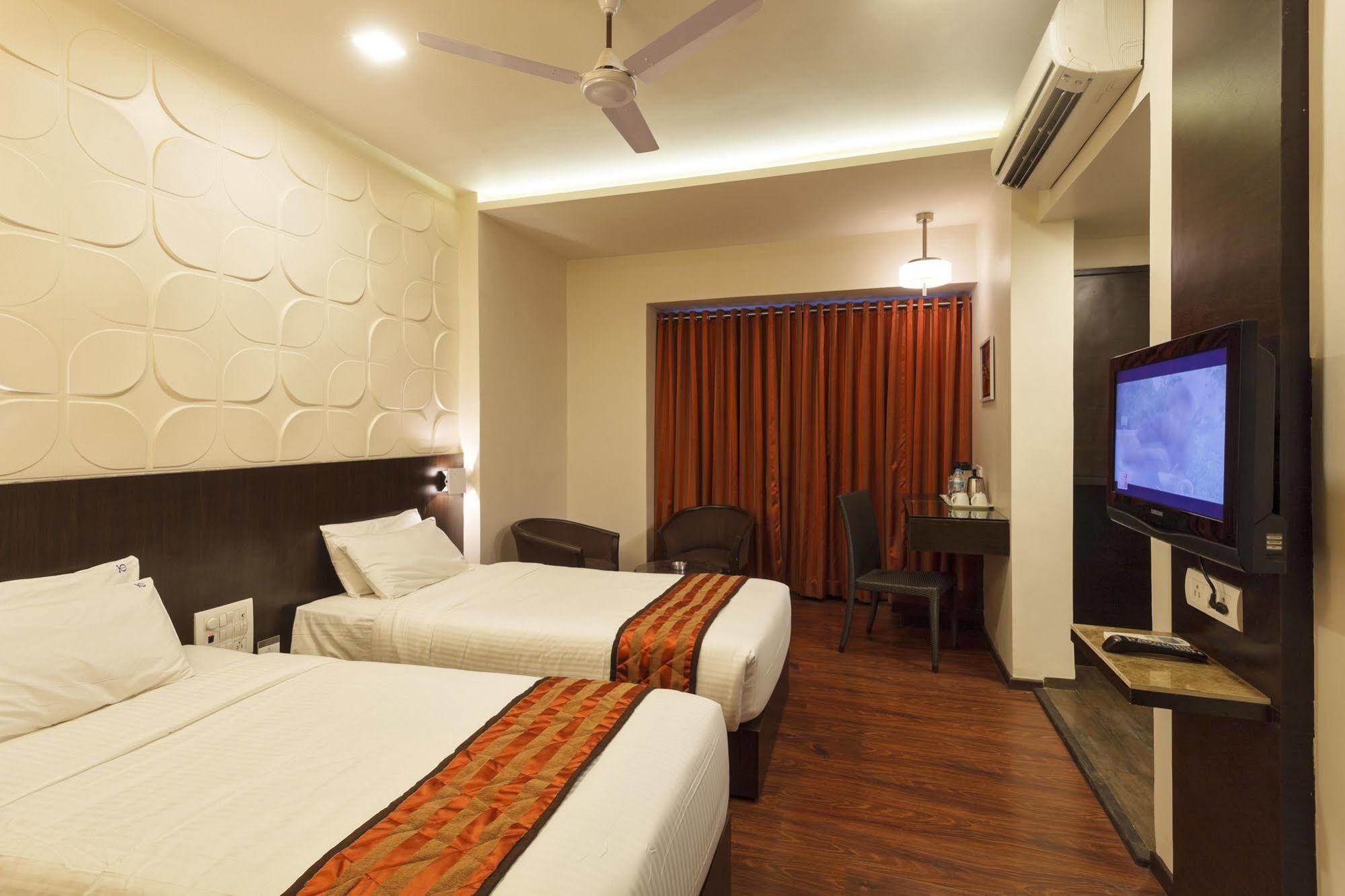 Citrus Hotel Kolhapur Eksteriør billede